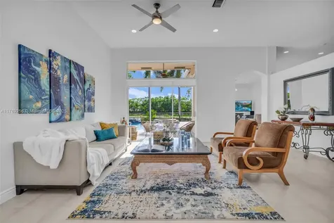 3739 Oak Ridge Circle Weston FL 33331
