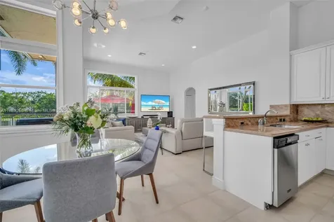 3739 Oak Ridge Circle Weston FL 33331