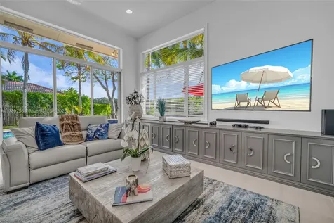 3739 Oak Ridge Circle Weston FL 33331