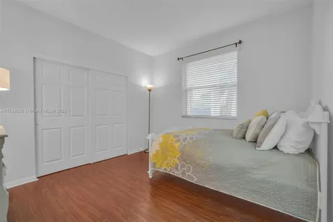 3739 Oak Ridge Circle Weston FL 33331