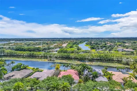 3739 Oak Ridge Circle Weston FL 33331