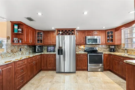 5933 SW 151st Place Miami FL 33193