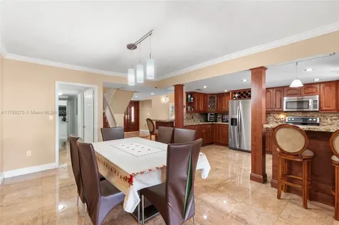 5933 SW 151st Place Miami FL 33193
