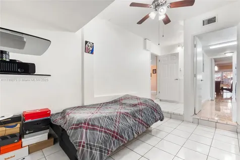 5933 SW 151st Place Miami FL 33193