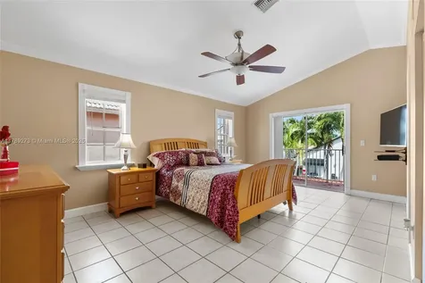 5933 SW 151st Place Miami FL 33193