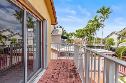 5933 SW 151st Place Miami FL 33193