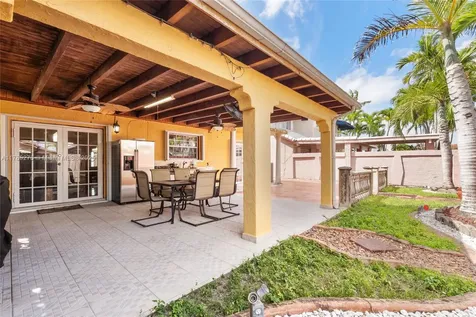 5933 SW 151st Place Miami FL 33193