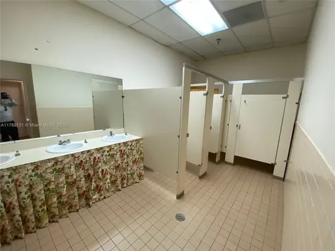 2845 N Military Trail West Palm Beach FL 33417