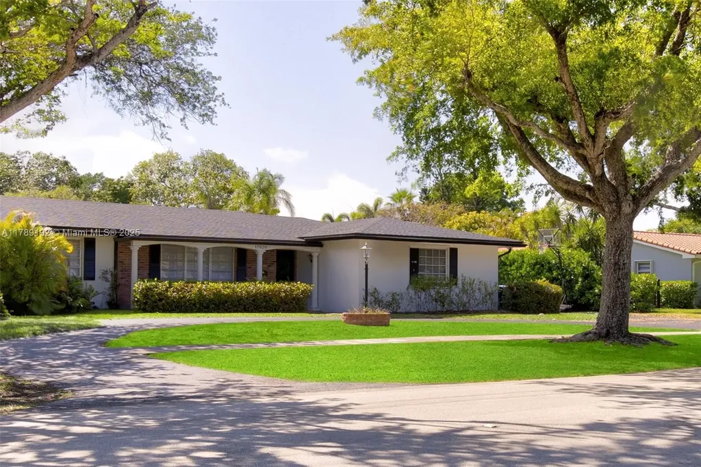 17020 SW 87th Avenue Palmetto Bay FL 33157