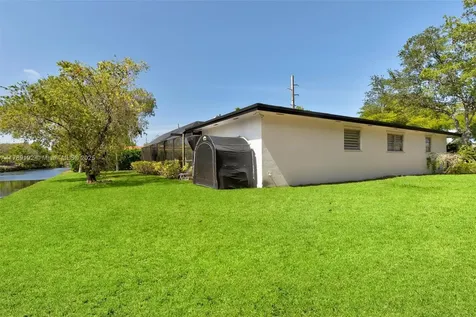 17020 SW 87th Avenue Palmetto Bay FL 33157