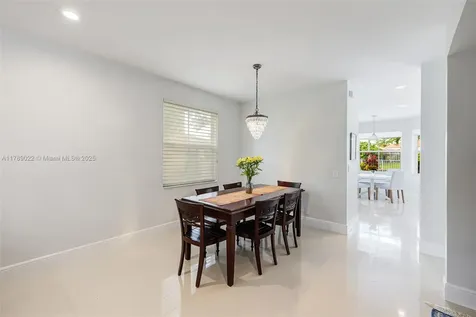 1092 Lavender Circle Weston FL 33327