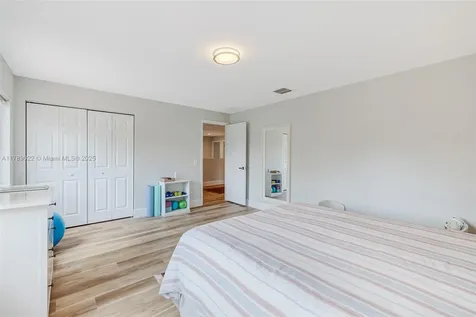 1092 Lavender Circle Weston FL 33327