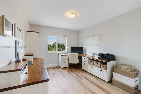 1092 Lavender Circle Weston FL 33327