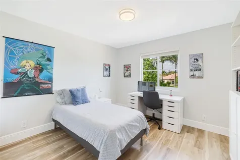1092 Lavender Circle Weston FL 33327