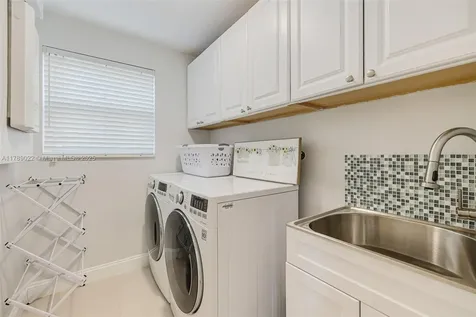 1092 Lavender Circle Weston FL 33327