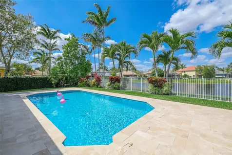 1092 Lavender Circle Weston FL 33327