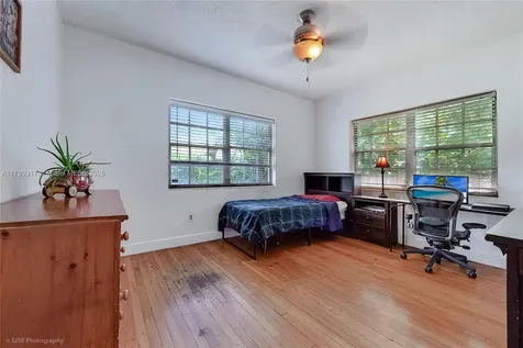 431 Bird Road Coral Gables FL 33146