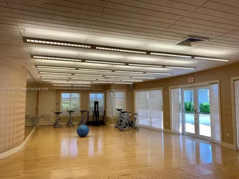 20000 E Country Club Drive Aventura FL 33180