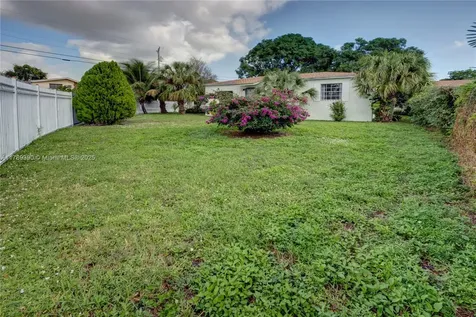 4975 NW 15th Court Miami FL 33142