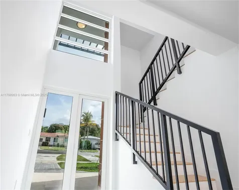 910 SW 24th Road Miami FL 33129