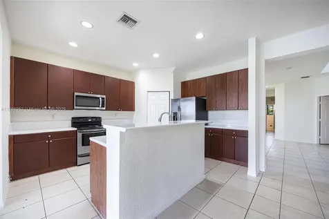 166 SE 22nd Avenue Homestead FL 33033