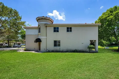 166 SE 22nd Avenue Homestead FL 33033