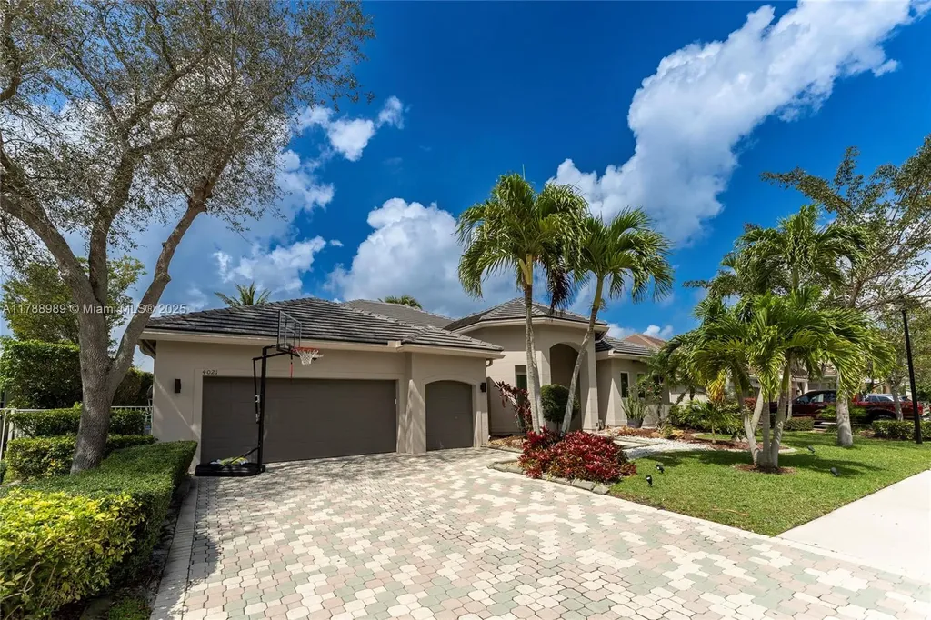 4021 E Lake Estates Drive Davie FL 33328