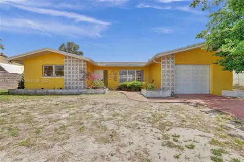 1032 SW 11th Street Boca Raton FL 33486