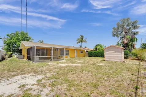 1032 SW 11th Street Boca Raton FL 33486