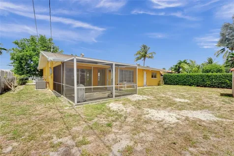 1032 SW 11th Street Boca Raton FL 33486