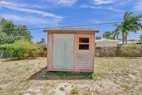 1032 SW 11th Street Boca Raton FL 33486