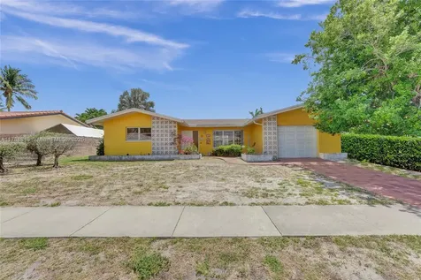 1032 SW 11th Street Boca Raton FL 33486