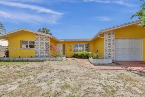 1032 SW 11th Street Boca Raton FL 33486