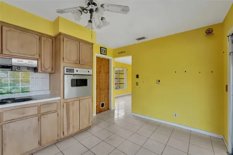 1032 SW 11th Street Boca Raton FL 33486