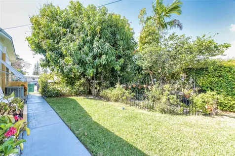 10005 Nicaragua Drive Cutler Bay FL 33189