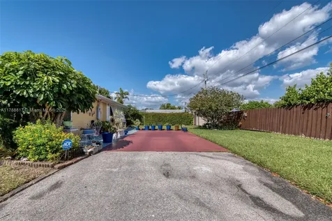 10005 Nicaragua Drive Cutler Bay FL 33189