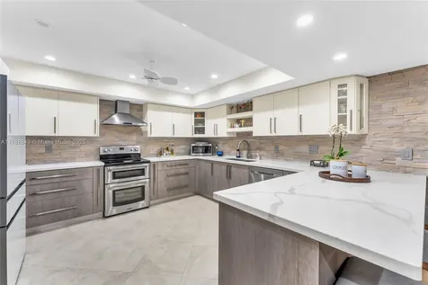 8735 SW 113th Court Miami FL 33173