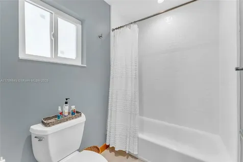 8735 SW 113th Court Miami FL 33173
