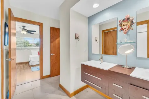 8735 SW 113th Court Miami FL 33173