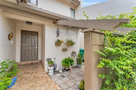 8735 SW 113th Court Miami FL 33173