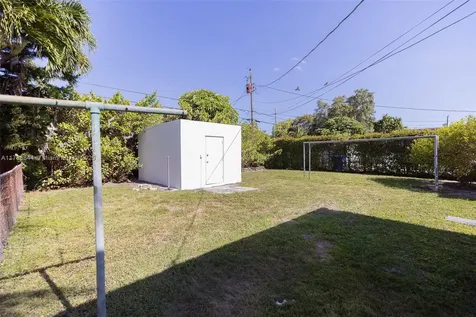 101 NW 62nd Court Miami FL 33126