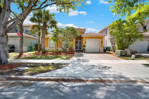 20656 SW 89th Avenue Cutler Bay FL 33189