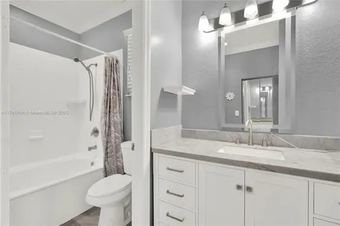 20656 SW 89th Avenue Cutler Bay FL 33189