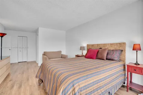600 Parkview Drive Hallandale Beach FL 33009