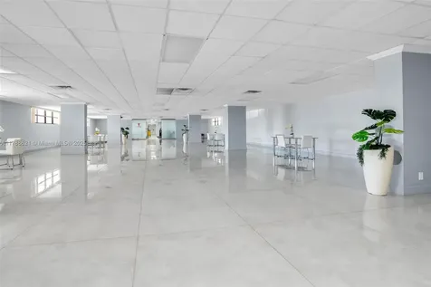 600 Parkview Drive Hallandale Beach FL 33009