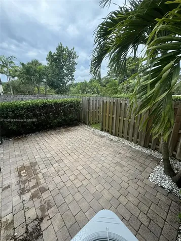 6532 S Anise Court Davie FL 33314