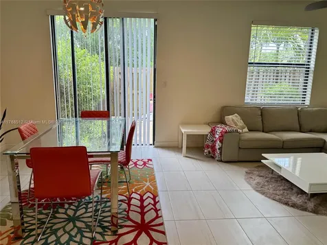 6532 S Anise Court Davie FL 33314