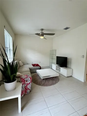 6532 S Anise Court Davie FL 33314