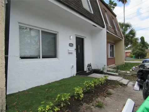 5988 NW 24th Place Sunrise FL 33313