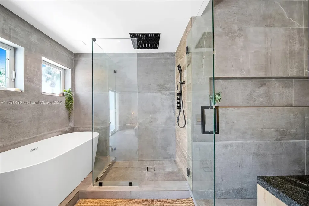 381 Franklin Street Hollywood FL 33019